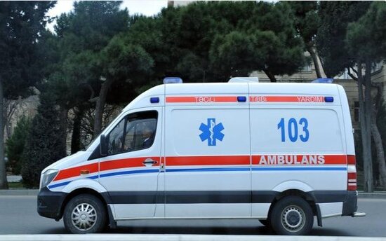 Gilas ağacından yıxılan qadın Bakıya gətirildi