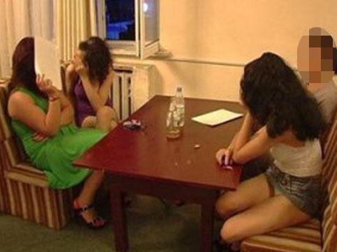 Otelə göndərilən azərbaycanlı qızlar polisə zəng etdi...