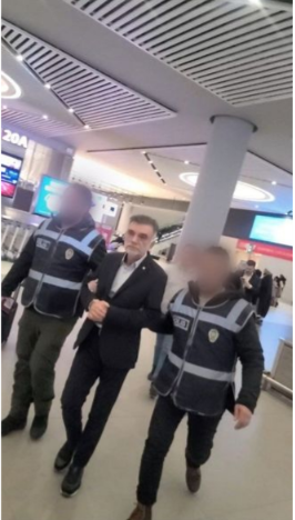 Zəlzələdə uçan "Cənnətdə bir ev" binasını tikən şirkət rəhbərləri qaçarkən aeroportda tutuldular - FOTO