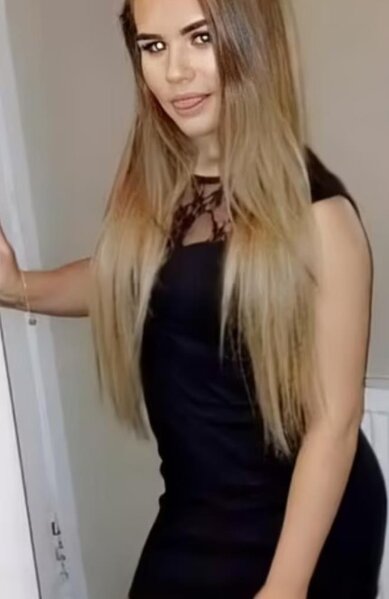 Partidə yatan qız yuxudan ayılanda ŞOK YAŞADI: Ən yaxın dostu... - FOTOLAR