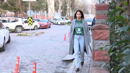 Kirayədə qalan qızlar evə qayıdanda heyrətə gəldi: Ev yiyəsi əlavə pul qazanmaq üçün... - FOTOLAR