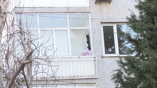 Kirayədə qalan qızlar evə qayıdanda heyrətə gəldi: Ev yiyəsi əlavə pul qazanmaq üçün... - FOTOLAR