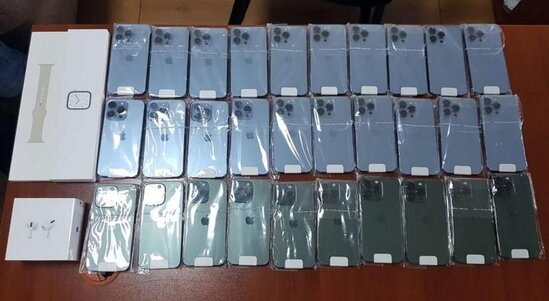 Gömrük Komitəsi Dubaydan 30 ədəd telefonun ölkəyə keçirilməsinin qarşısını alıb