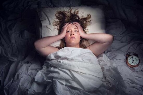 ​Yuxuya gedən zaman nəyə görə anidən boşluğa düşürük? - Həkim AÇIQLADI