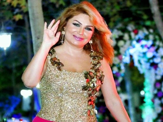 Anası döyə-döyə onu sənətə gətirdi, Məhəbbət Kazımov ondan incidi - Könül Kərimovanı toylarda oxumağa nə məcbur etdi?