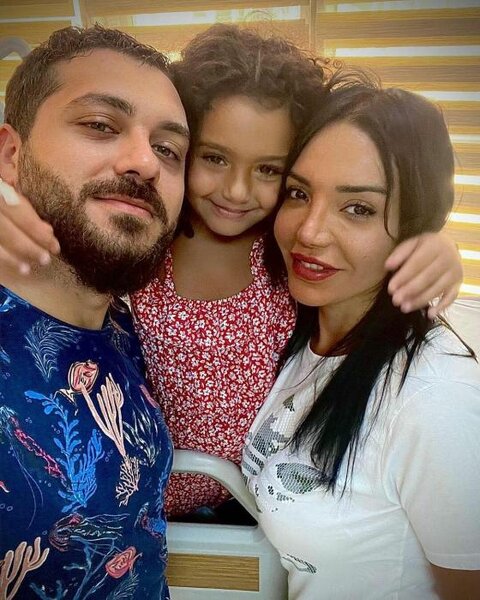 Məşhur aktyorun qızı ürəyindən əməliyyat oldu - FOTO