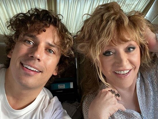 Alla Puqaçova İsrail vətəndaşlığı alıb?