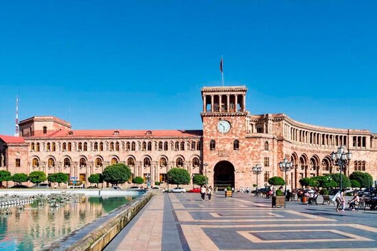 "Rusiyada yaşamaq Ermənistandan daha ucuz başa gəlir" – Ermənilər bahalıqdan ŞİKAYƏTÇİDİR