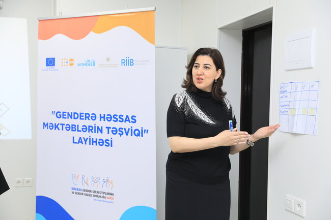 "Genderyönümlü pedaqogika" üzrə təlimləndirilən 400-ə yaxın müəllim təhsil sistemində gender bərabərliyini təşviq edəcək