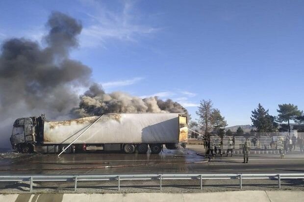 Şəkidə Türkiyə vətəndaşına məxsus TIR yanıb