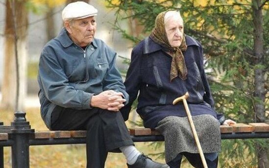 Pensiya yaşı yenidən gündəmdə - Geri dönüş mümkünmü?