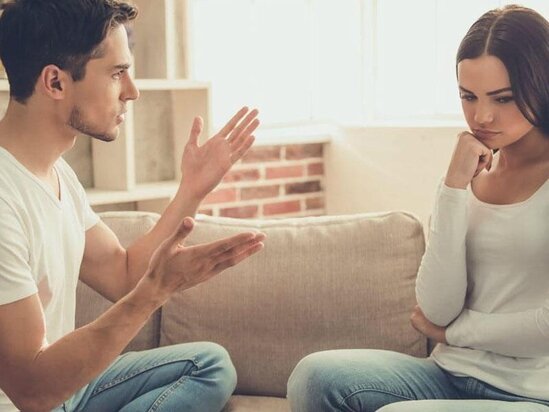 Tərtərdə bacısının telefonunda intim mesajları oxuyan qardaşın şok əməlləri - Təfərrüat