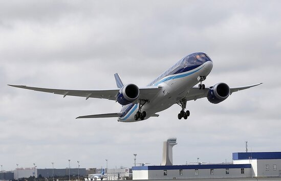 Bakı-Batumi aviareyslərinin sayı artırılır