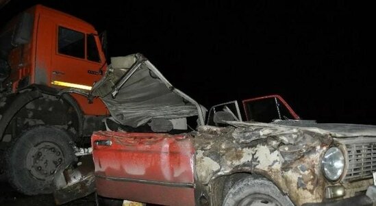 Goranboyda minik və yük maşınları toqquşub, 4 nəfər xəsarət alıb