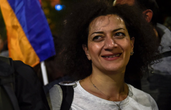 Paşinyanın həyat yoldaşının ARXİV FOTOSU üzə çıxdı