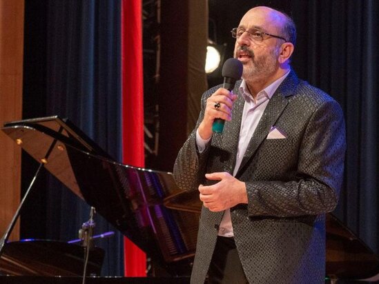 Eyyub Yaqubovun konserti Türkiyədəki zəlzələyə görə təxirə salındi