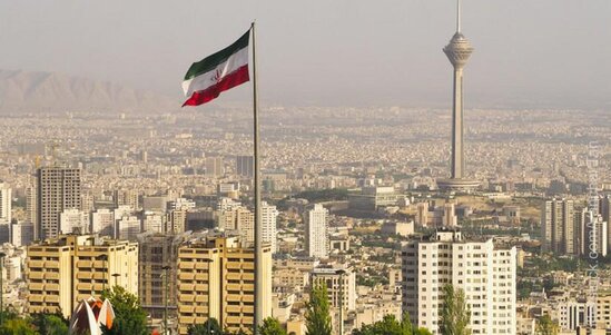 İran KİV-dən hakimiyyətə çağırış: "Sağ qalmağınızı istəyirsinizsə, siyasətinizi dəyişin"