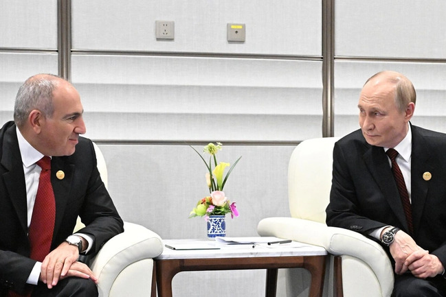 Paşinyan Putinlə dialoqu açıq və səmimi adlandırıb