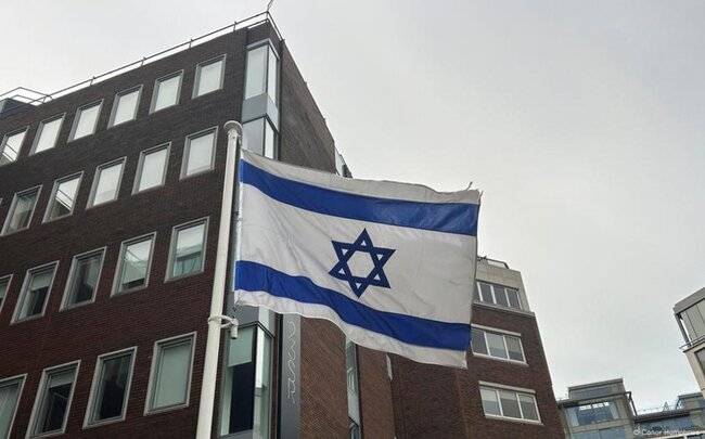 İsrail iranlıları silah istehsalı sahələrinə yaxın əraziləri tərk etməyə çağırıb