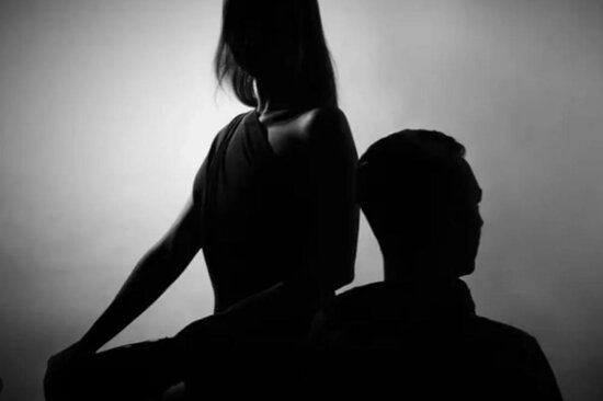 Britaniyada altı ildir evli və iki uşağı olan cütlük bacı-qardaş çıxdı