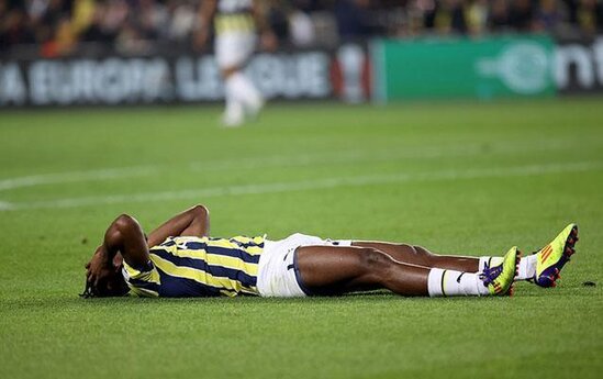 "Fənərbaxça"nın hücumçusu 1 ay oynamayacaq