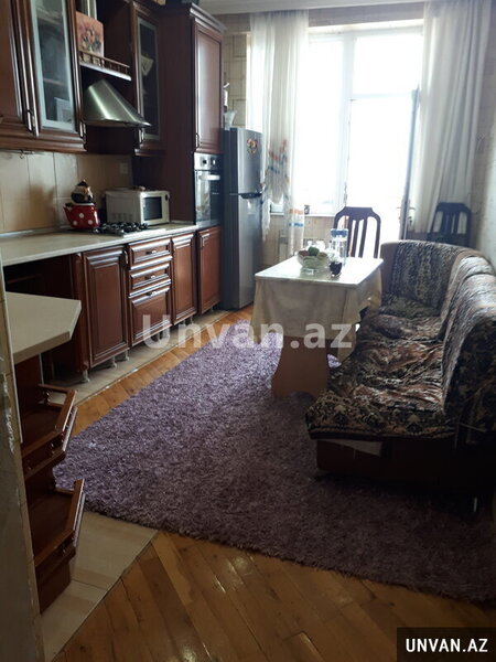 Çox təcili 9 mkr-da Mir Cəlal küçəsində təmirli mənzil satılır!