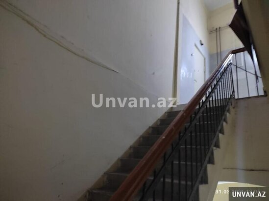Çox təcili!Tarqovu Firuzə restoranının üstündə 2otaqlı mənzil satılır!
