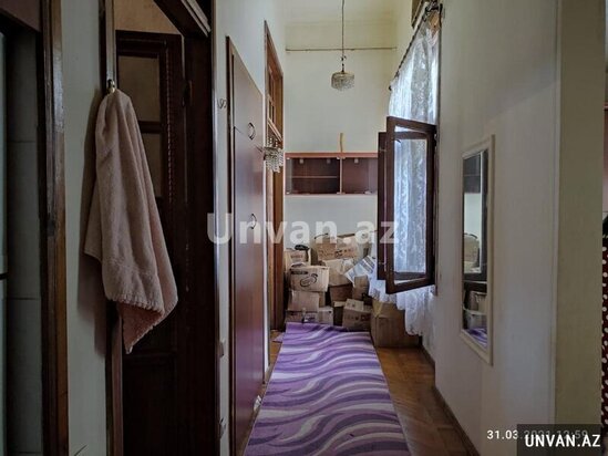 Çox təcili!Tarqovu Firuzə restoranının üstündə 2otaqlı mənzil satılır!