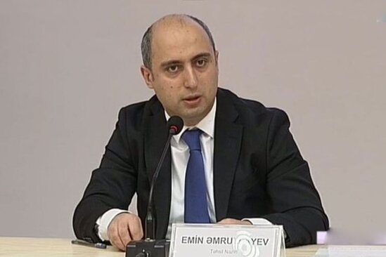 Emin Əmrullayev: "Dərslikləri dəyişmək baxımından daha çox vaxta ehtiyac var"