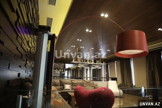 Xəzər rayonu Şüvəlan qəsəbəsində bağ evi icarəyə verilir!