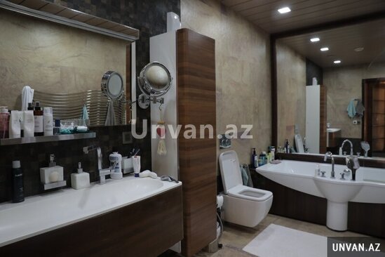 Xəzər rayonu Şüvəlan qəsəbəsində bağ evi icarəyə verilir!