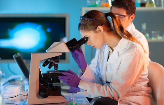 Bütün dünyada uşaqlar virusa kütləvi şəkildə yoluxmağa başlayıblar