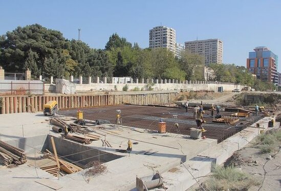 Bakıda yeni metro stansiyasının inşasına başlanıldı - FOTO