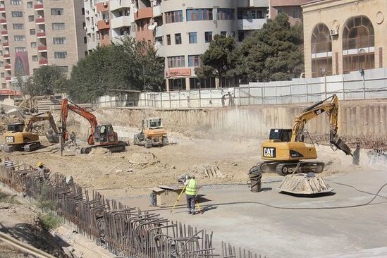 Bakıda yeni metro stansiyasının inşasına başlanıldı - FOTO
