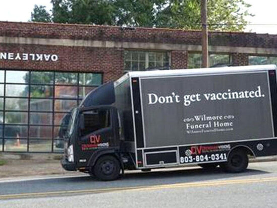 Vaksinə qəribə cəlbetmə: "Peyvənd olunmayın!"