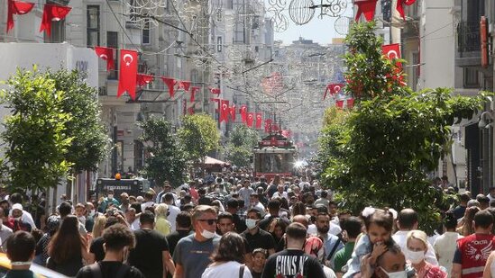 Qonşu ölkədə pandemiya ilə bağlı son DURUM