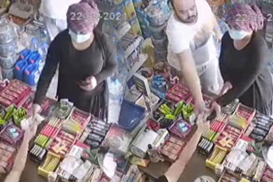 Müştərinin fırıldaq işlətmə cəhdi yerindəcə ifşa edildi - VİDEO