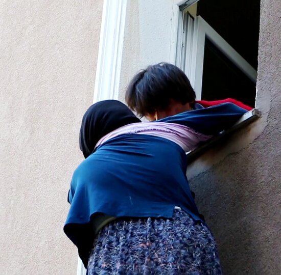 69 yaşlı qadın intihar etmək istədi, oğlu isə... - FOTO