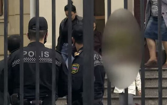 Polis arvadına 15 dəfə atəş açıbmış... - VİDEO
