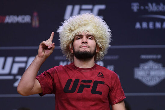 Həbib Nurməhəmmədov Ronaldu və Bekhemin formasına sahib çıxdı - FOTO