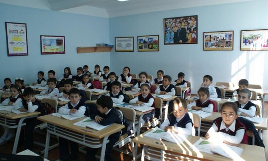 "60 nəfər uşaqlı sinifmi olar?!"- 6 nömrəli məktəb-liseyindəki "anarxiya"dan ŞİKAYƏT+AÇIQLAMA