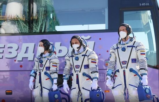 Tarixdə ilk: Aktyorlar film çəkilişi üçün kosmosa yollandılar - FOTO - VİDEO