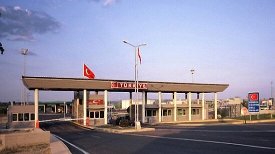 ️Türkiyə Gömrük Xidməti İrandan gətirilən xalçaları geri qaytardı