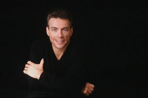 Azərbaycanlı gəlini olan və 5 dəfə evlənən Van Dammın ailəsində XOŞ GÜN - FOTO