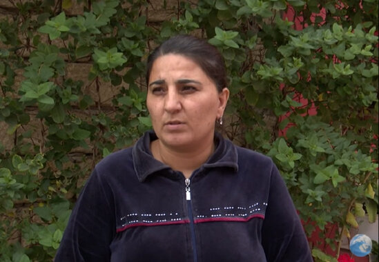 Vəfat edən birinci sinif şagirdinin anası danışdı: Analizlərin cavabını yandırmışam - VİDEO
