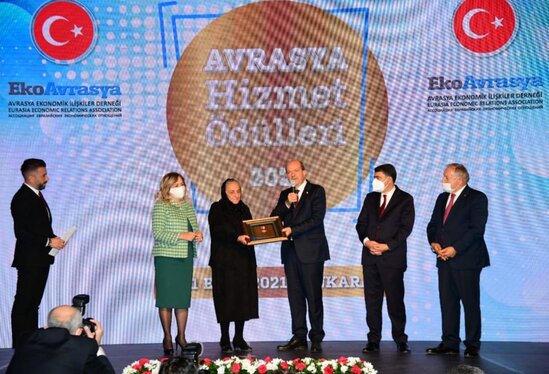 Polad Həşimov EkoAvrasiya tərəfindən "Avrasiyaya Hizmət Ödülü"nə layiq görülüb