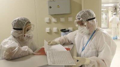 Bu ölkədə peyvənd olunmayanların ictimai yerlərə girişi qadağan olundu