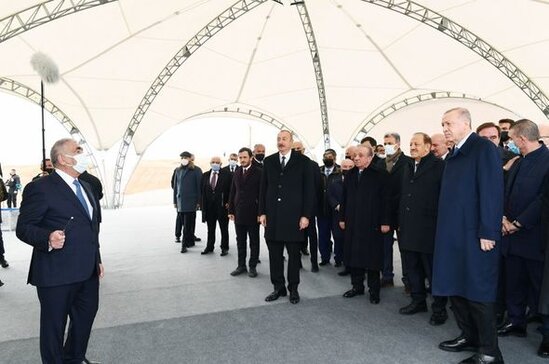 Prezidentlər Zəngəzur Dəhlizində yeni yolun təməlini qoydular - FOTO