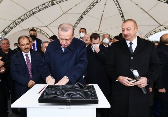 Prezidentlər Zəngəzur Dəhlizində yeni yolun təməlini qoydular - FOTO
