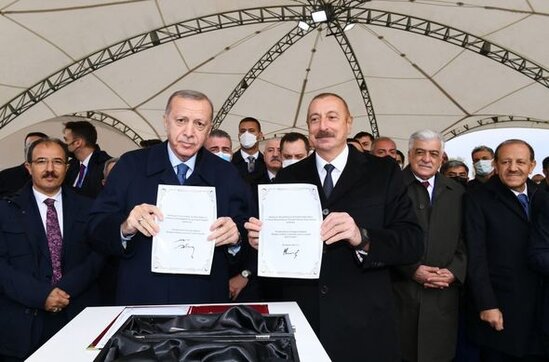 Prezidentlər Zəngəzur Dəhlizində yeni yolun təməlini qoydular - FOTO